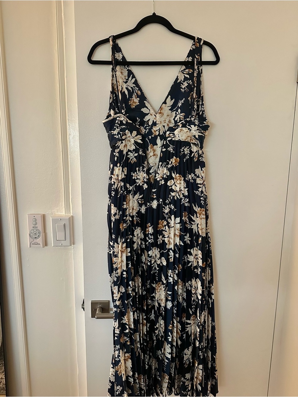 Abercrombie and Fitch Navy Blue Floral Midi Dress- Size Small Tall - Picture 2 of 6